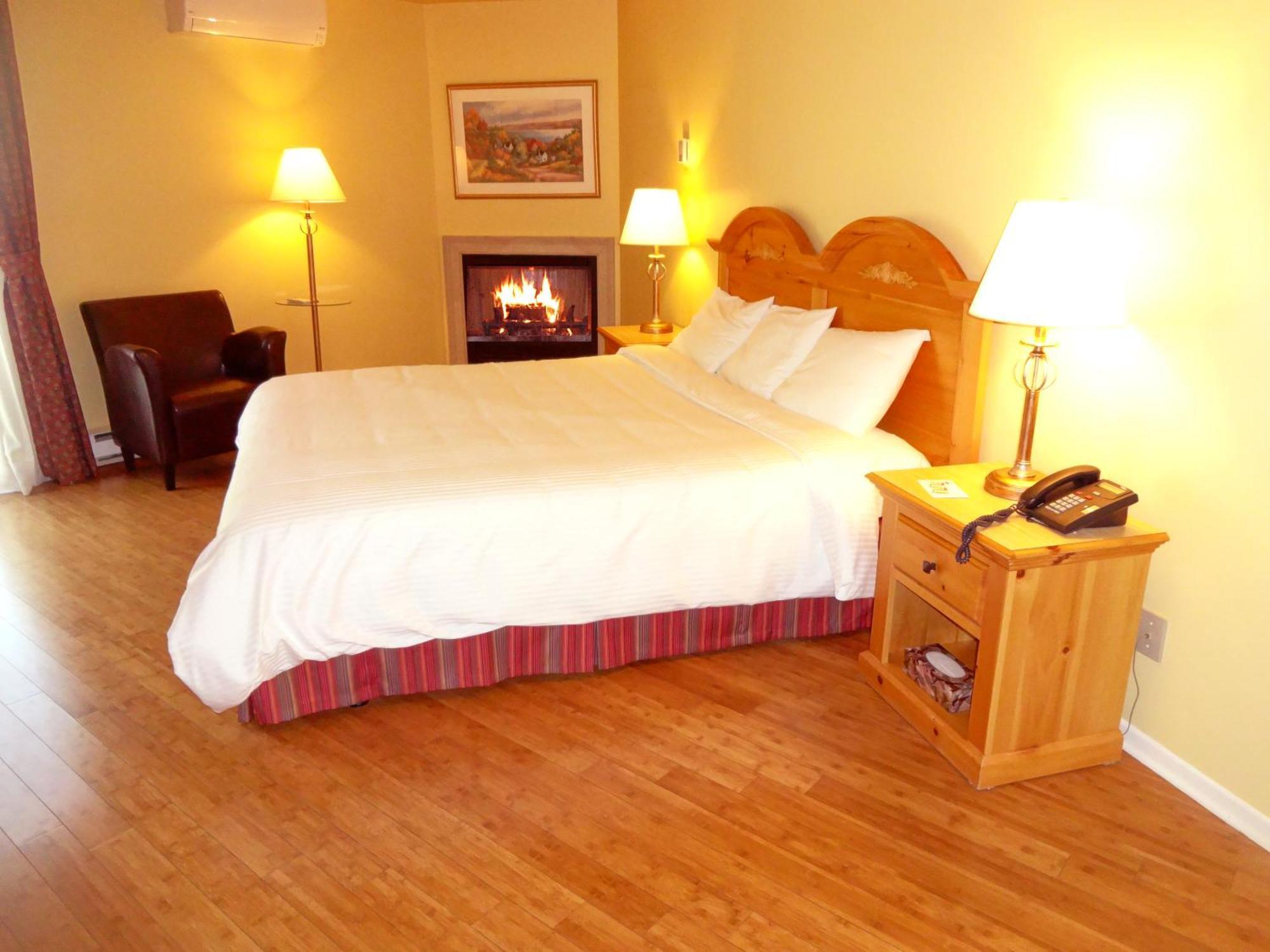 Hotel Alila Saint-Sauveur-des-Monts Kültér fotó