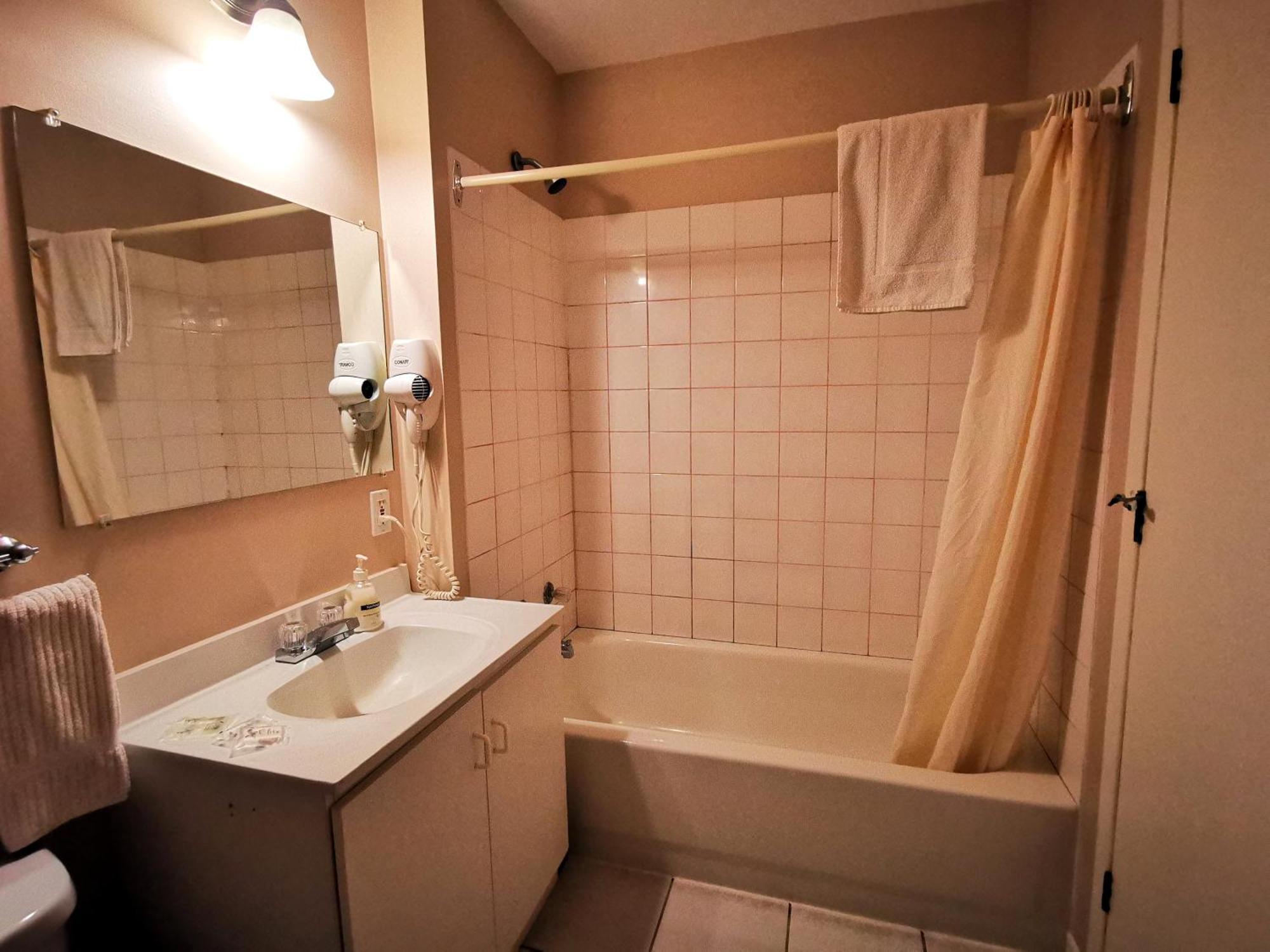 Hotel Alila Saint-Sauveur-des-Monts Kültér fotó