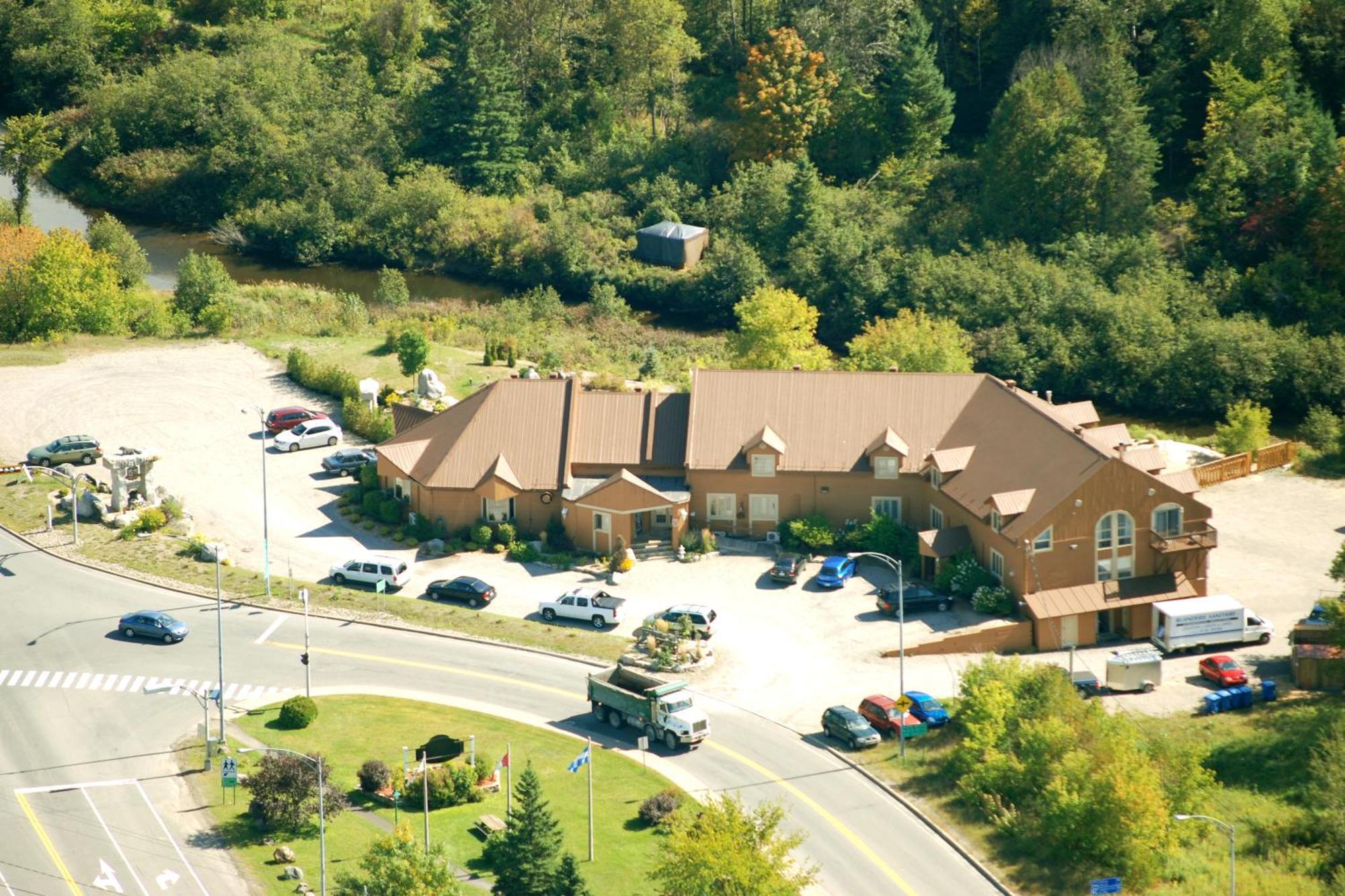 Hotel Alila Saint-Sauveur-des-Monts Kültér fotó